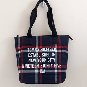 Tommy Hilfiger Tote